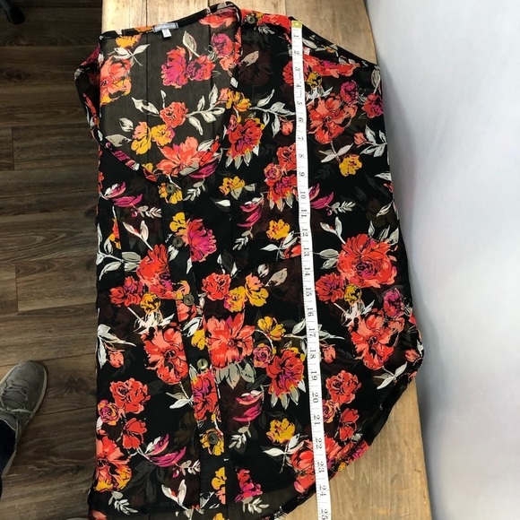 Charlotte Russo sheer sleeveless fall floral top - Picture 9 of 9